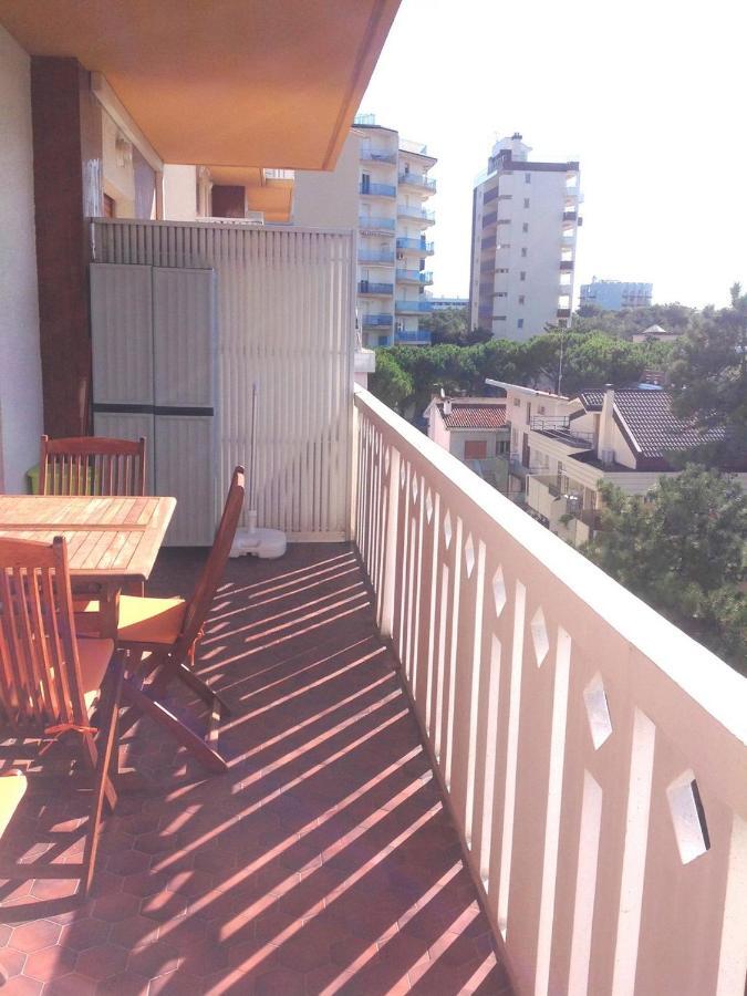 Lucerna Apartments At Sabbiadoro Beach Lignano Sabbiadoro Eksteriør bilde