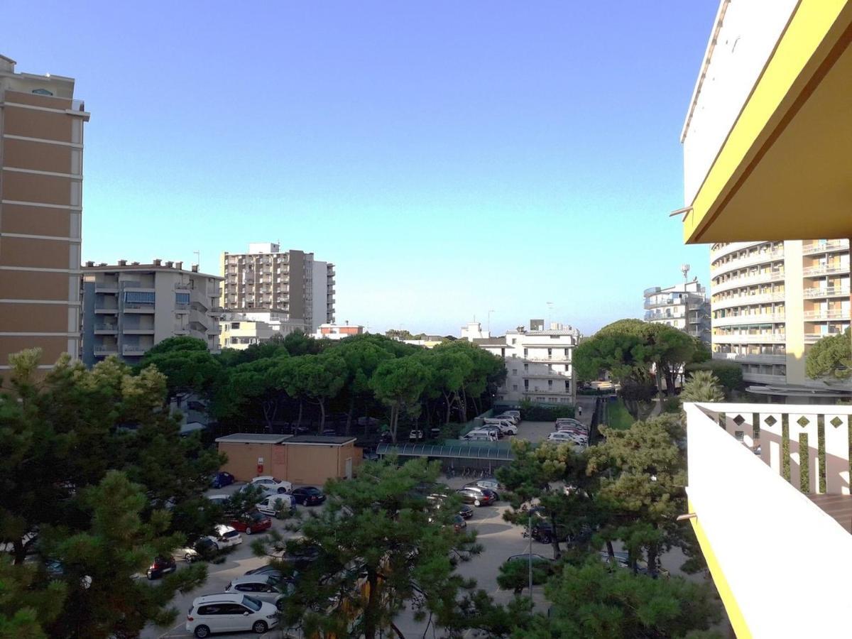 Lucerna Apartments At Sabbiadoro Beach Lignano Sabbiadoro Eksteriør bilde