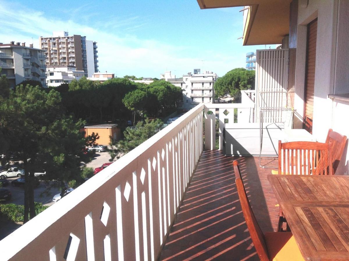 Lucerna Apartments At Sabbiadoro Beach Lignano Sabbiadoro Eksteriør bilde