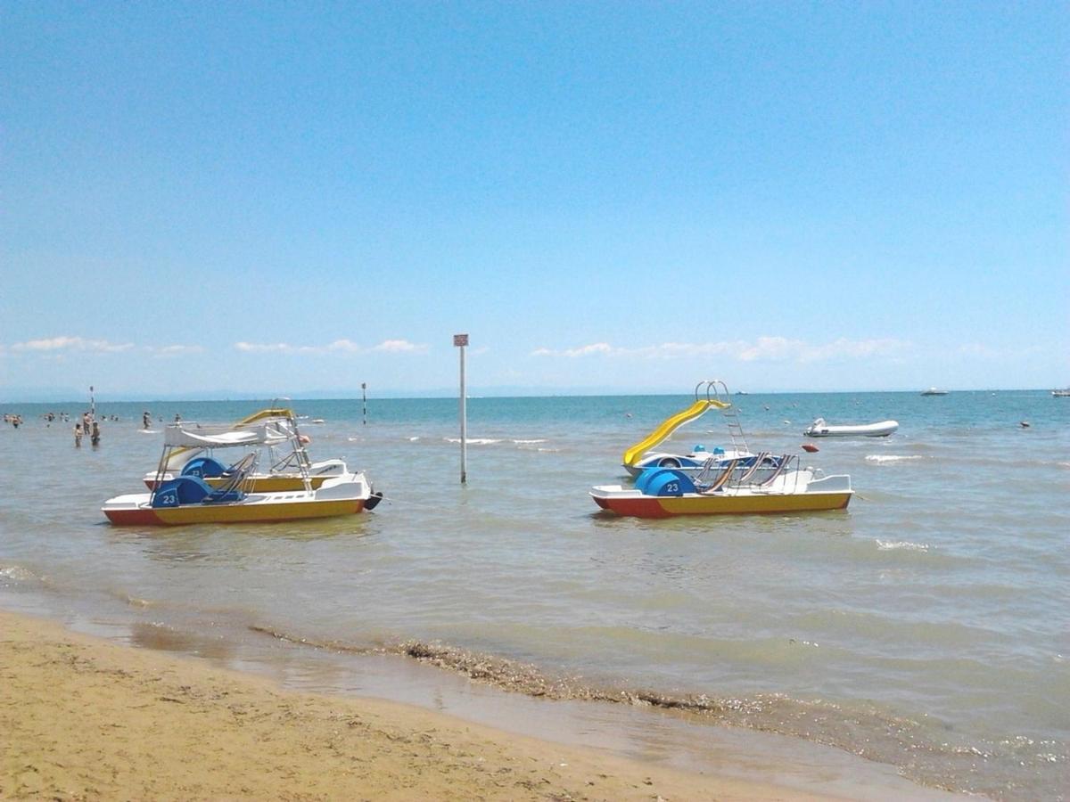 Lucerna Apartments At Sabbiadoro Beach Lignano Sabbiadoro Eksteriør bilde